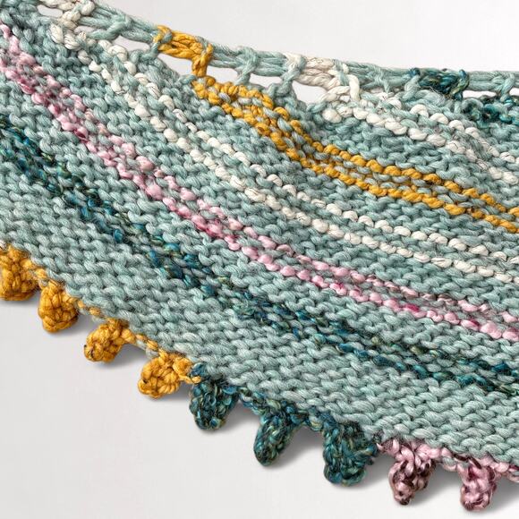 Vintage Wrap Shawl Scarf Mint Green Crescent Chunky Knit Boho Cottage Indie - Picture 4 of 5